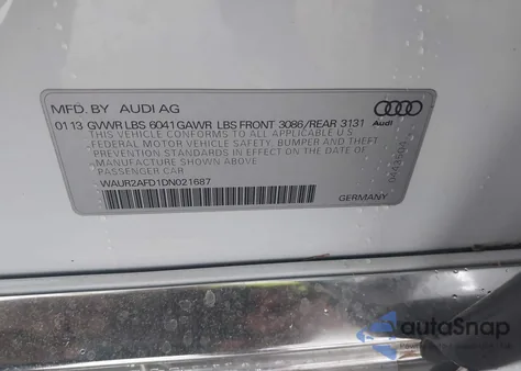 2013 Audi A8 L 4.0T z USA, uszkodzony, nr VIN WAUR2AFD1DN021687